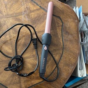 FoxyBae Pink Curling Wand